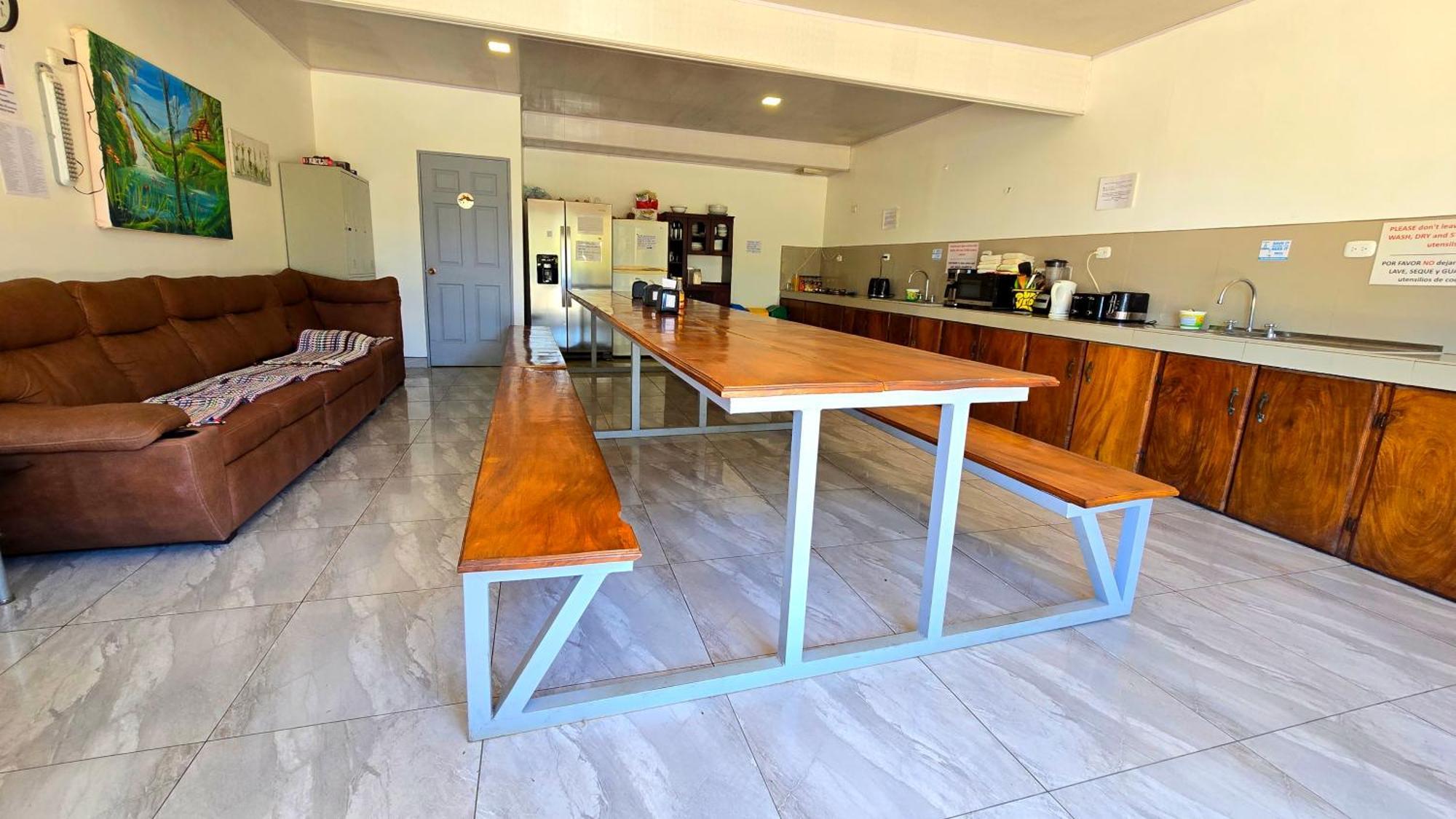 Cattleya Family Hotel Monteverde Bagian luar foto