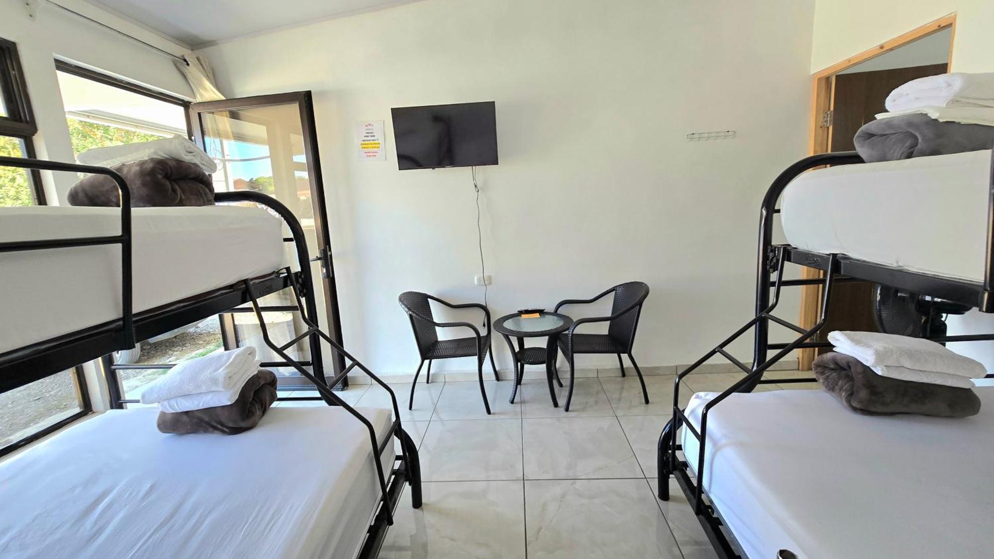 Cattleya Family Hotel Monteverde Bagian luar foto
